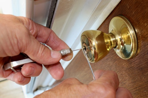 Why Would You Need An Emergency Locksmith In Surrey? - Specialized services